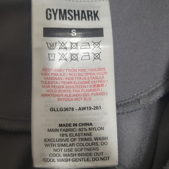 gymshark leggings with multiple pockets size small - Picture 4 of 12
